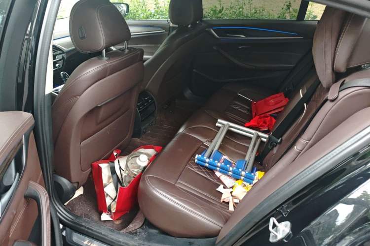 Used BMW 5 Series 2020 530Li Leading Edition Luxury Package Left Rear Seat