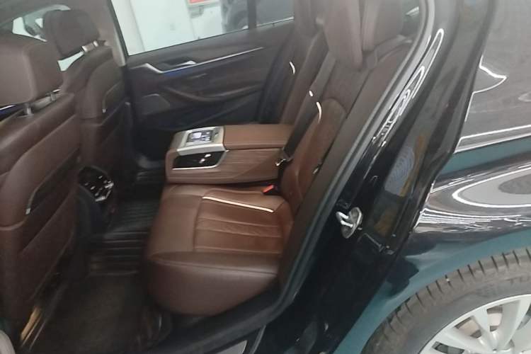 Used BMW 5 Series 2020 530Li Luxury Edition Premium Package Left Rear Seat