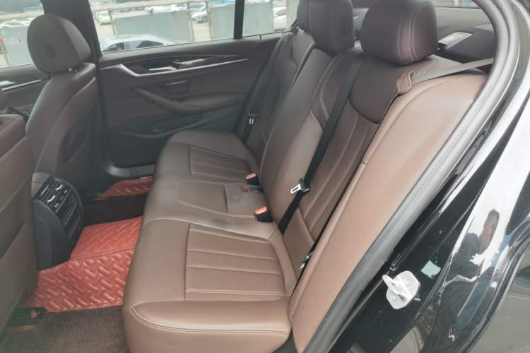 Used BMW 5 Series 2020 525Li M Sport Package Left Rear Seat