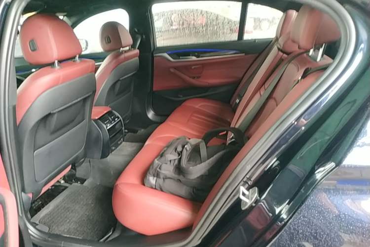 Used BMW 5 Series 2020 530Li Leading Model M Sport Package Left Rear Seat