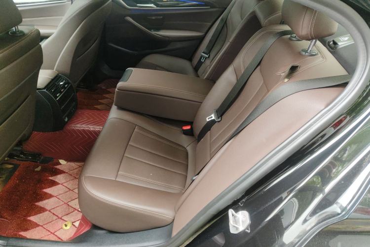 Used BMW 5 Series 2020 525Li M Sport Package Left Rear Seat