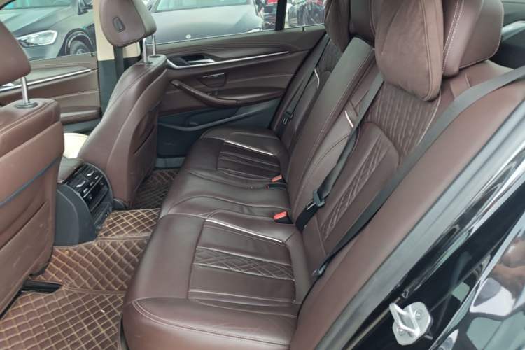 Used BMW 5 Series 2020 530Li Leading Edition Luxury Package Left Rear Seat