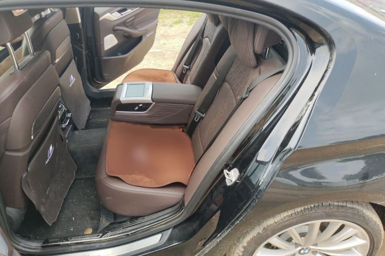 Used BMW 5 Series 2020 530Li Executive M Sport Package Left Rear Seat