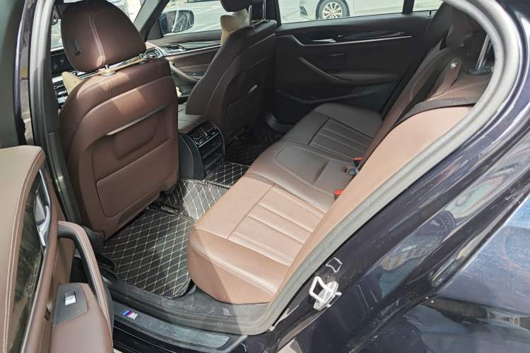 Used BMW 5 Series 2020 525Li M Sport Package Left Rear Seat