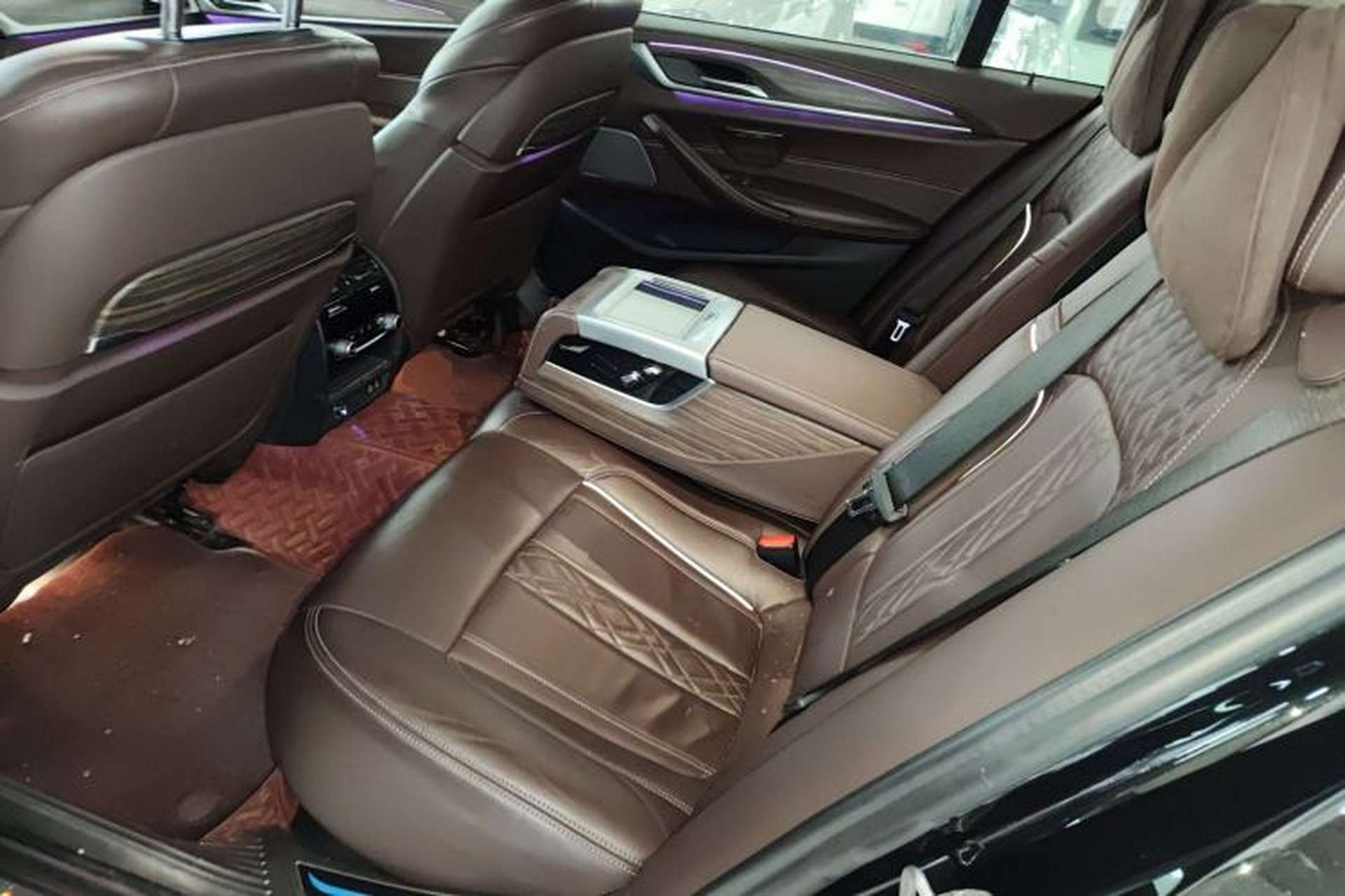 Used BMW 5 Series 2020 530Li Luxury Edition Premium Package Left Rear Seat