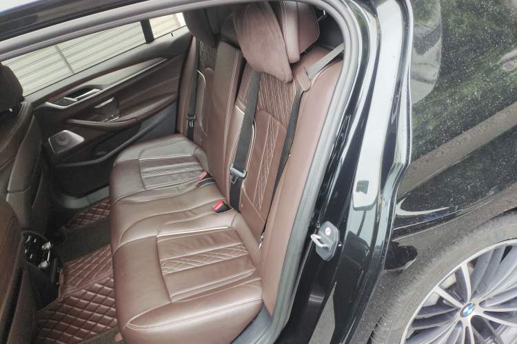 Used BMW 5 Series 2020 530Li Executive M Sport Package Left Rear Seat