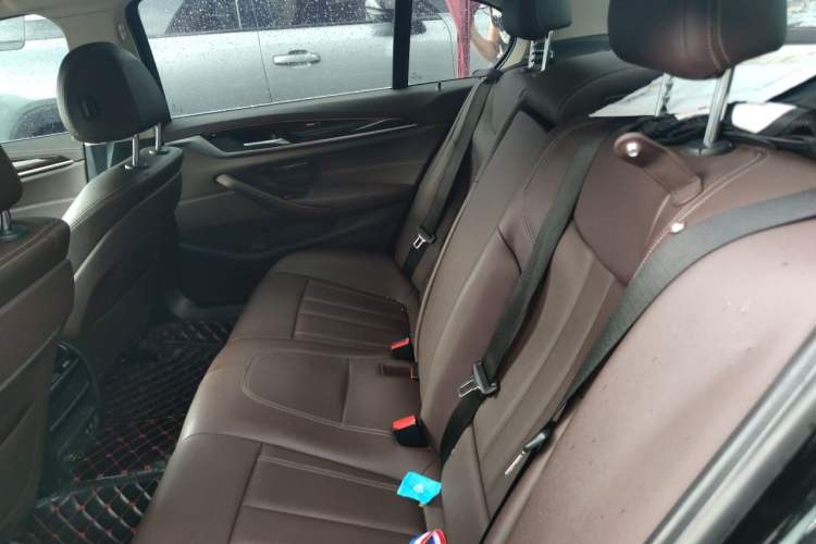 Used BMW 5 Series 2020 525Li Luxury Package Left Rear Seat