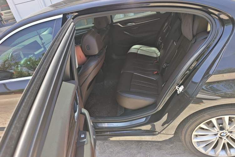 Used BMW 5 Series 2020 530Li xDrive Luxury Package Left Rear Seat