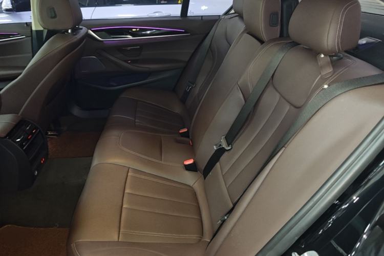 Used BMW 5 Series 2020 525Li Luxury Package Left Rear Seat