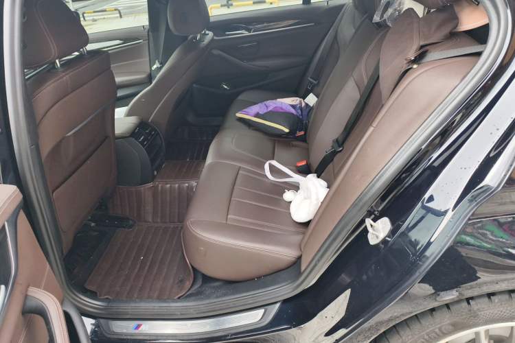 Used BMW 5 Series 2020 525Li M Sport Package Left Rear Seat