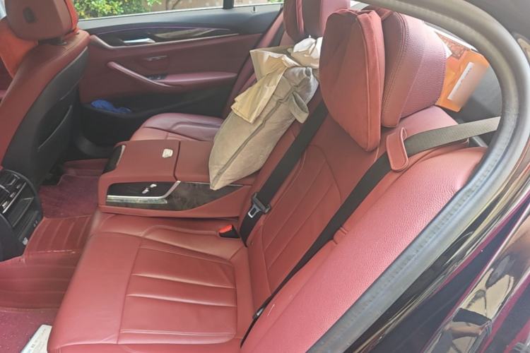 Used BMW 5 Series 2020 530Li Leading Model M Sport Package Left Rear Seat