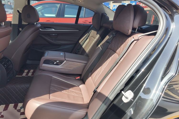 Used BMW 5 Series 2020 530Li Leading Edition Luxury Package Left Rear Seat
