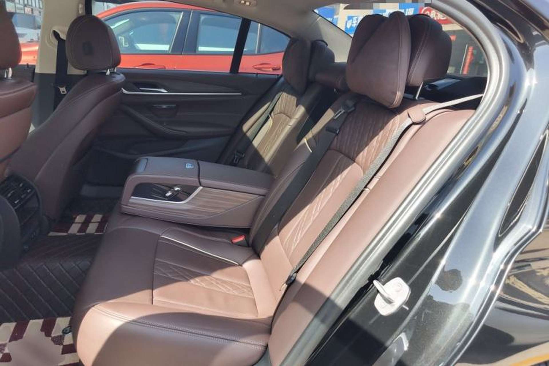 Used BMW 5 Series 2020 530Li Leading Edition Luxury Package Left Rear Seat