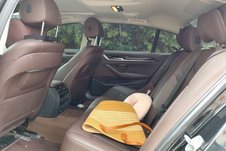 Used BMW 5 Series 2020 525Li Luxury Package Left Rear Seat