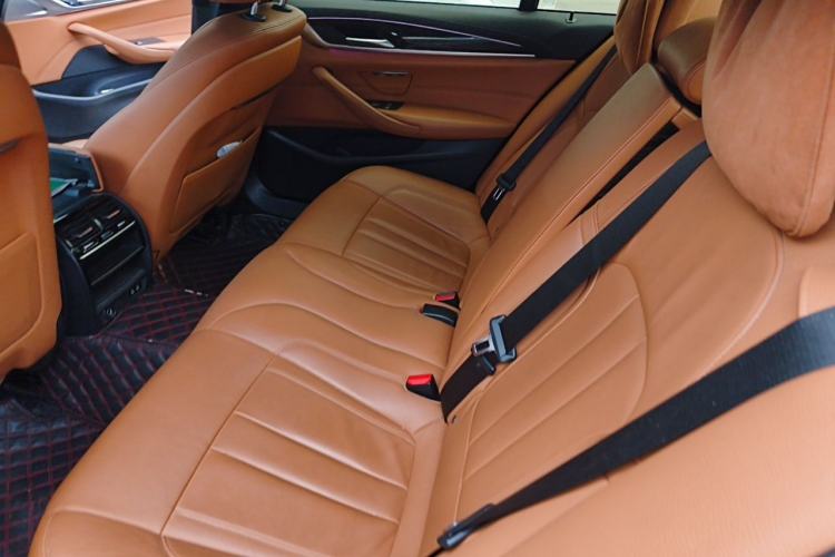 Used BMW 5 Series 2020 530Li Leading Model M Sport Package Left Rear Seat