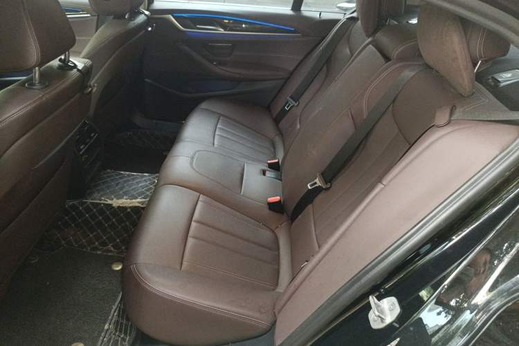 Used BMW 5 Series 2020 525Li Luxury Package Left Rear Seat
