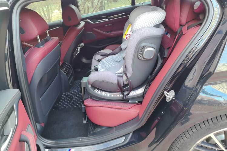 Used BMW 5 Series 2020 530Li xDrive M Sport Package Left Rear Seat