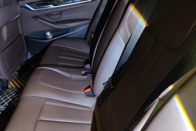 Used BMW 5 Series 2020 525Li M Sport Package Left Rear Seat