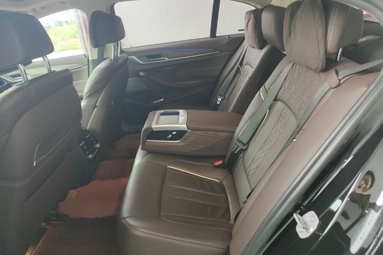 Used BMW 5 Series 2020 530Li Luxury Edition Premium Package Left Rear Seat