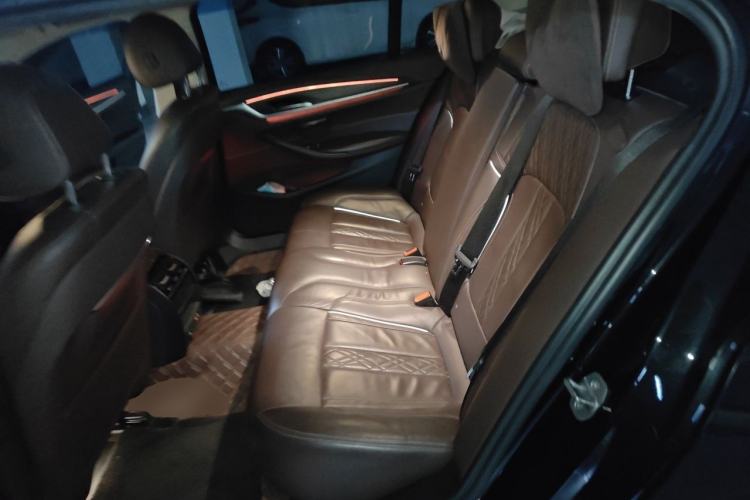 Used BMW 5 Series 2020 530Li Leading Edition Luxury Package Left Rear Seat