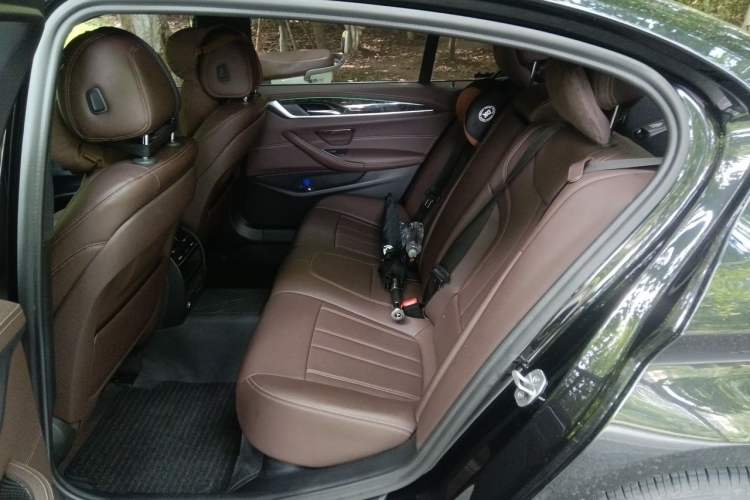 Used BMW 5 Series 2020 525Li M Sport Package Left Rear Seat