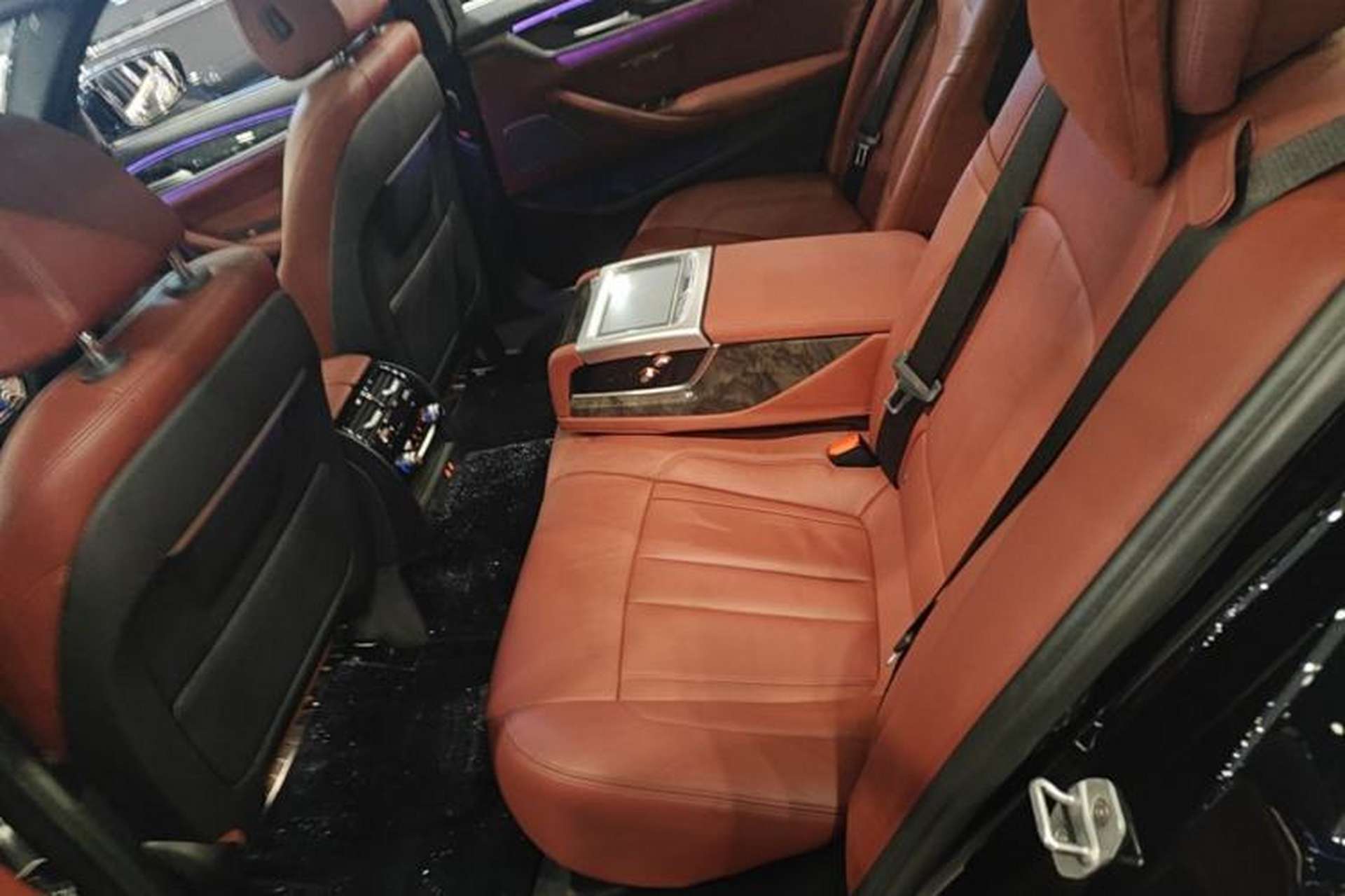 Used BMW 5 Series 2020 530Li Luxury Edition M Sport Package Left Rear Seat