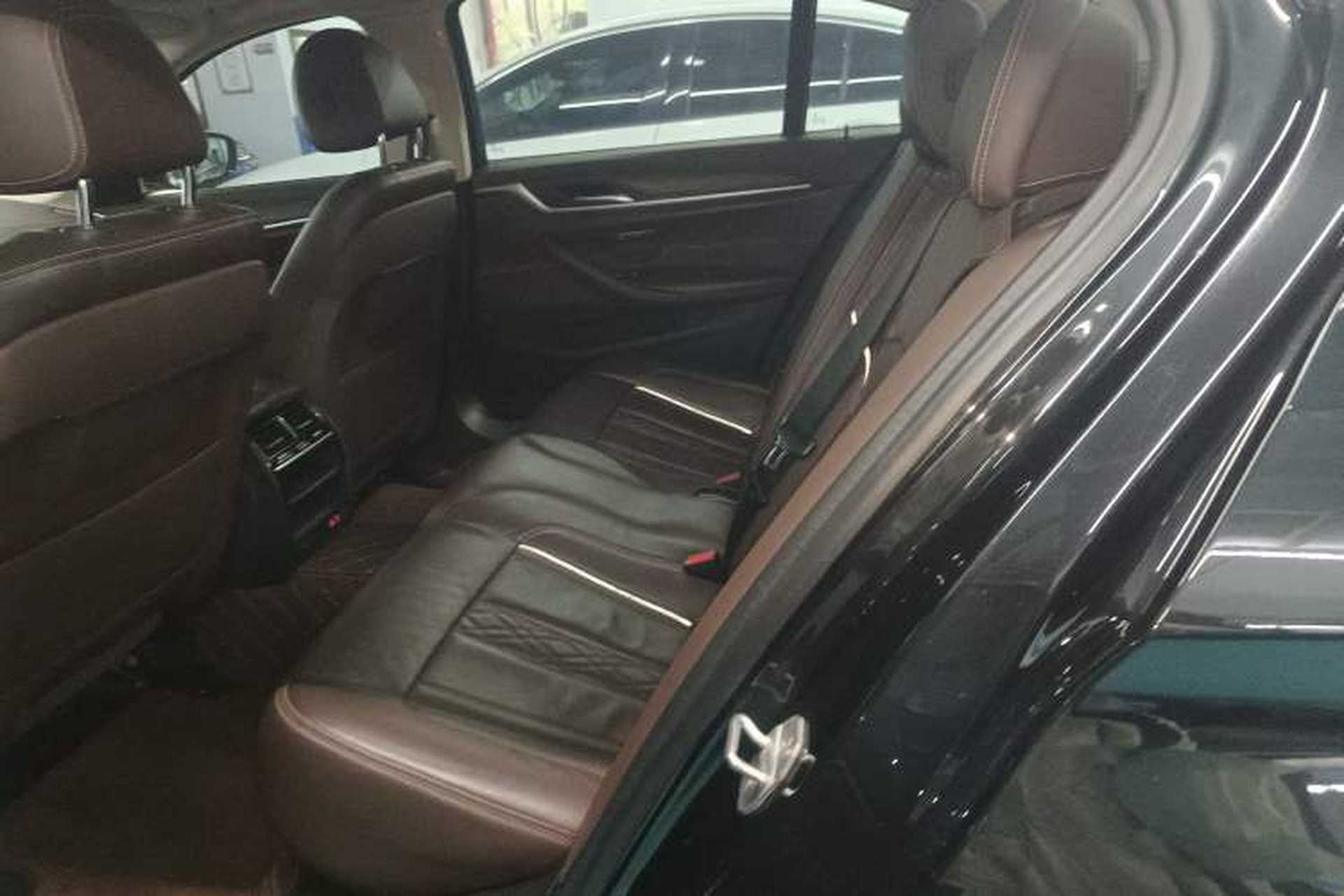 Used BMW 5 Series 2020 530Li Leading Edition Luxury Package Left Rear Seat