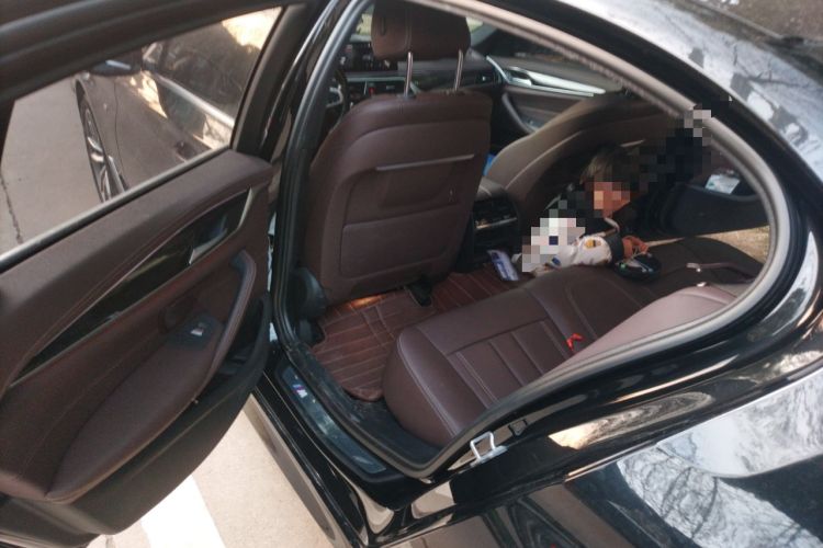 Used BMW 5 Series 2020 525Li M Sport Package Left Rear Seat