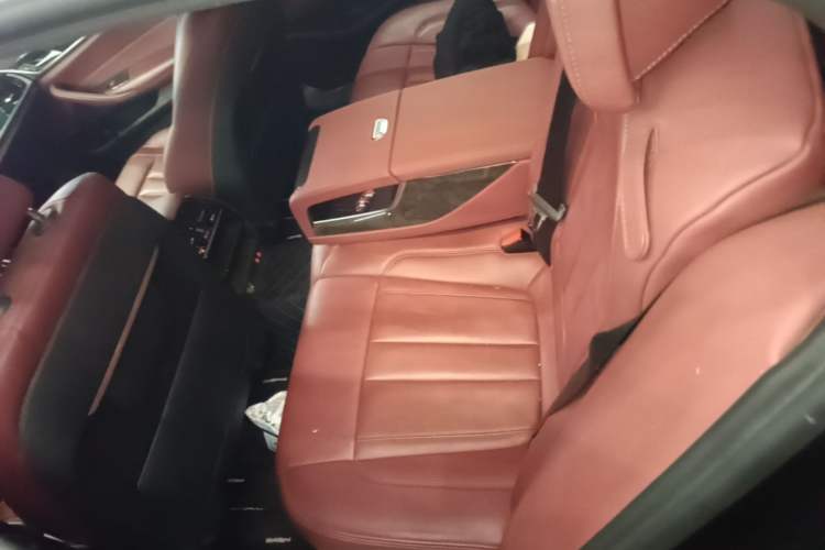 Used BMW 5 Series 2020 530Li Leading Model M Sport Package Left Rear Seat