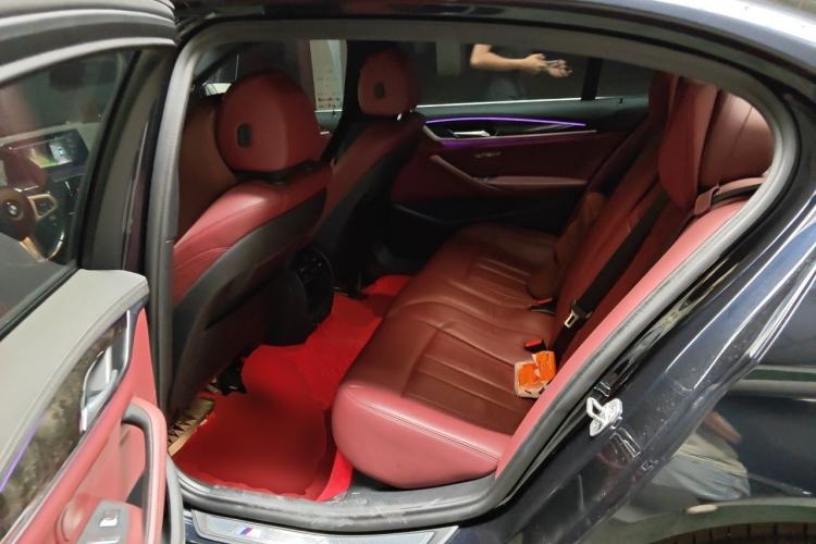 Used BMW 5 Series 2020 530Li Leading Model M Sport Package Left Rear Seat