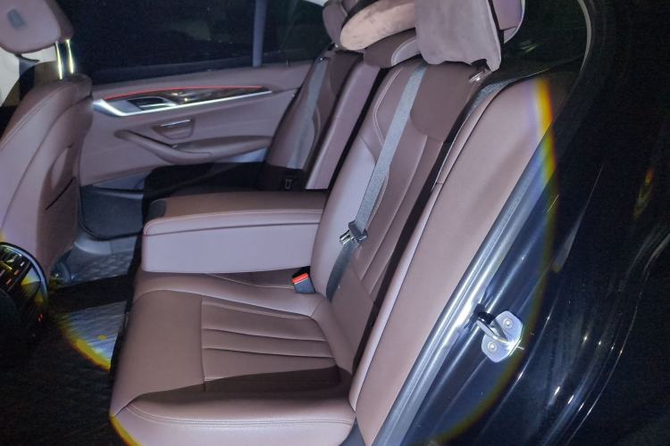Used BMW 5 Series 2020 525Li Luxury Package Left Rear Seat