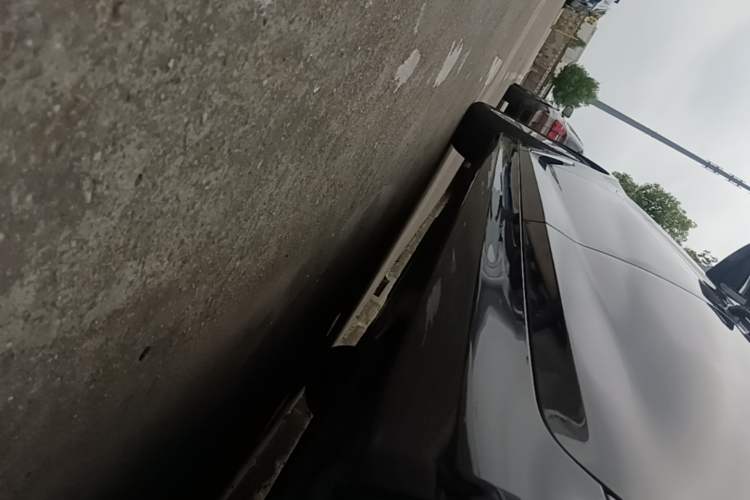 Used BMW 5 Series 2020 525Li Luxury Package Left Side Sill