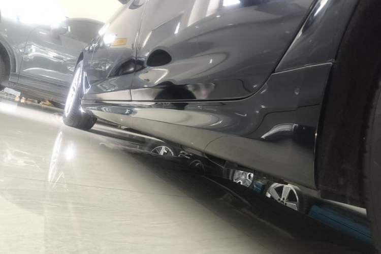 Used BMW 5 Series 2020 525Li M Sport Package Left Side Sill