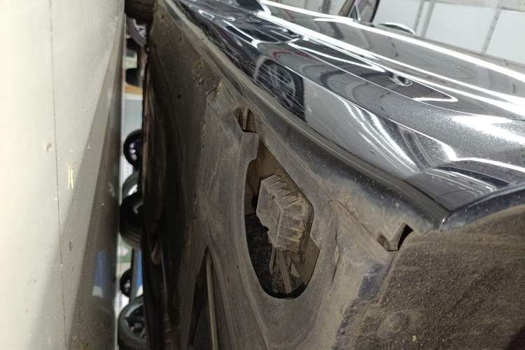 Used BMW 5 Series 2020 530Li Leading Edition Luxury Package Left Side Sill