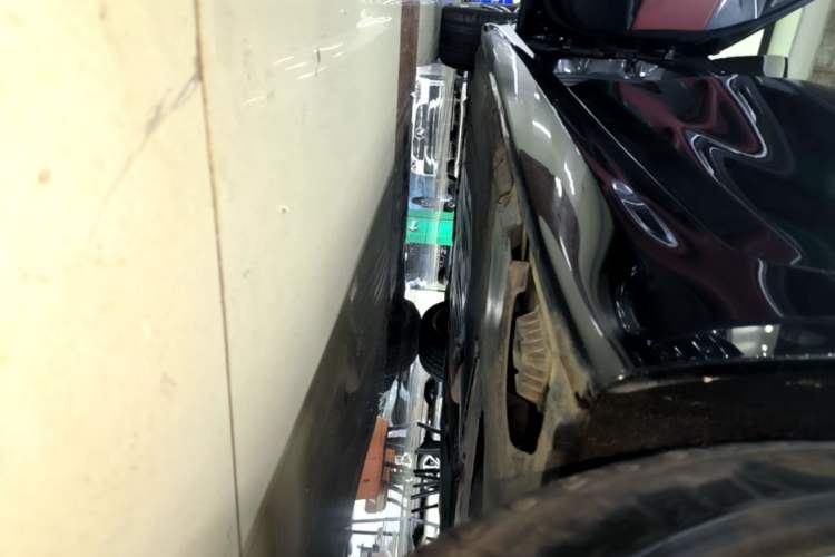 Used BMW 5 Series 2020 530Li Luxury Edition M Sport Package Left Side Sill