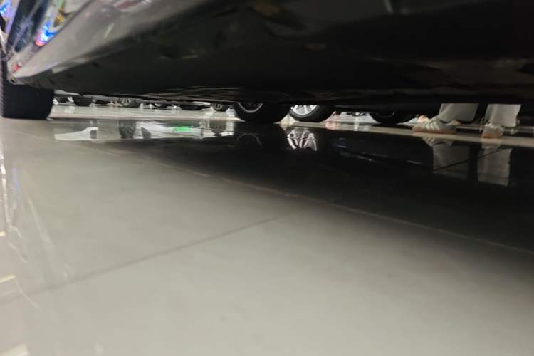 Used BMW 5 Series 2020 525Li Luxury Package Left Side Sill