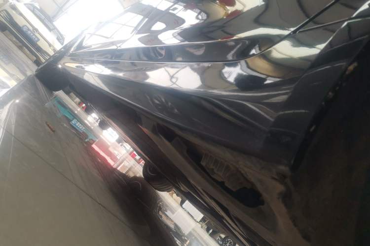 Used BMW 5 Series 2020 530Li xDrive Luxury Package Left Side Sill