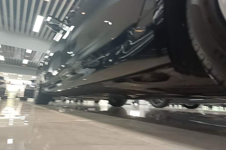 Used BMW 5 Series 2020 530Li Luxury Edition Premium Package Left Side Sill