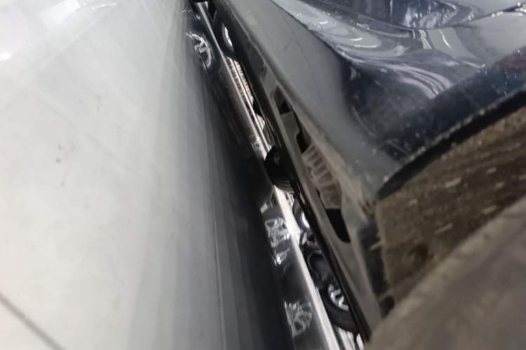 Used BMW 5 Series 2020 530Li Leading Model M Sport Package Left Side Sill