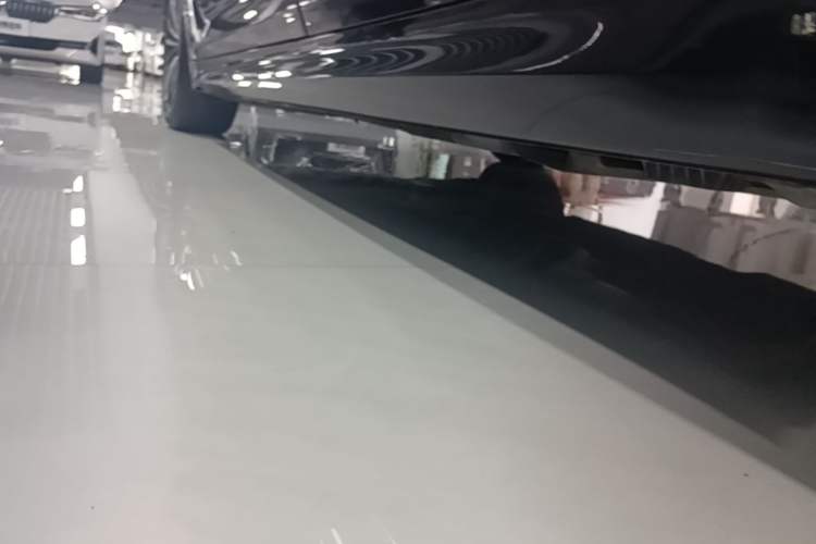 Used BMW 5 Series 2020 530Li Leading Model M Sport Package Left Side Sill