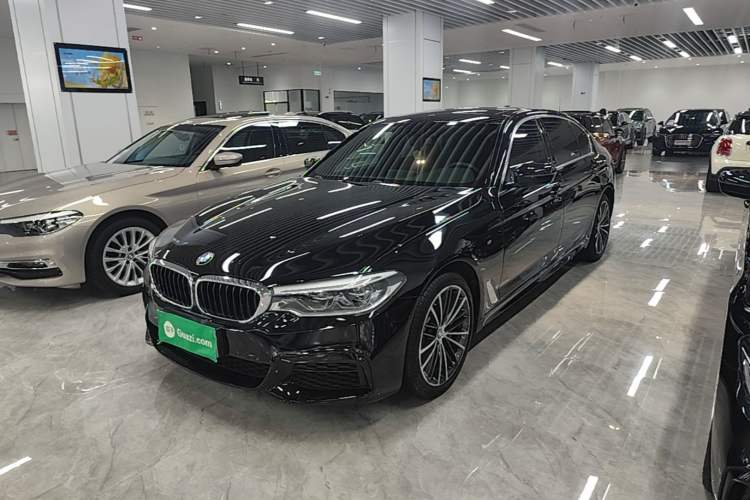 Używany BMW 5 Series 2020 530Li Leading Model M Sport Package Guazi used car, China used car export, Used car for sale, Used cars, Cheapest cars for sale