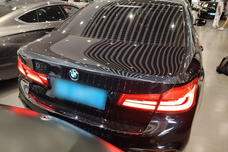 Used BMW 5 Series 2020 525Li M Sport Package Rear