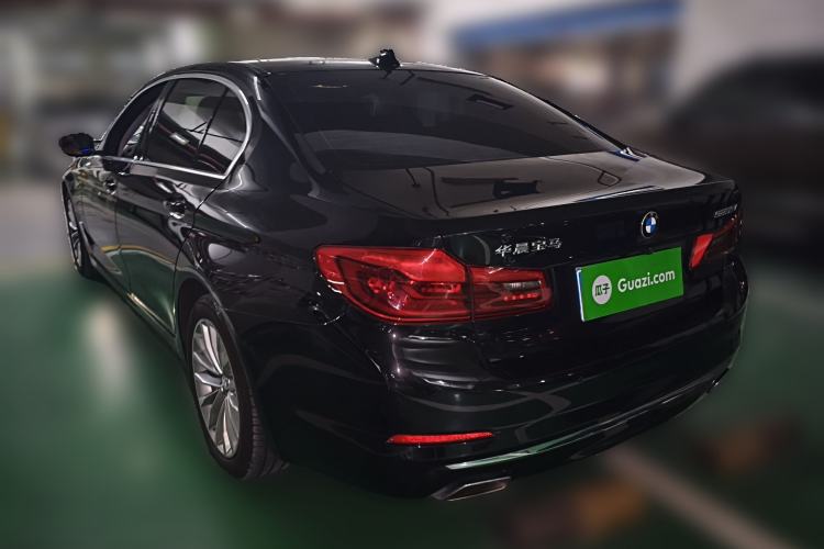 Used BMW 5 Series 2020 525Li Luxury Package Rear Left 45 Deg