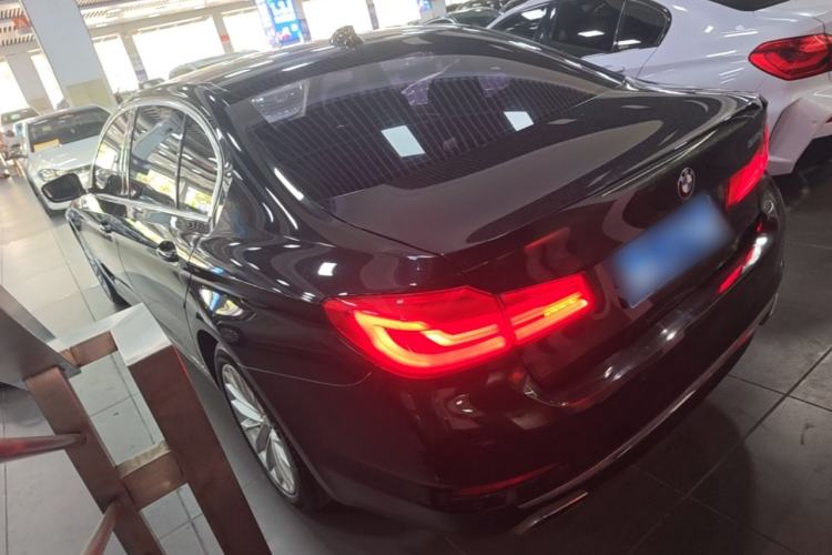 Used BMW 5 Series 2020 525Li Luxury Package Rear Left 45 Deg