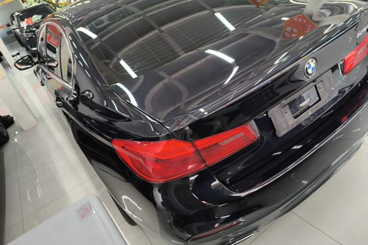 Used BMW 5 Series 2020 530Li Leading Model M Sport Package Rear Left 45 Deg