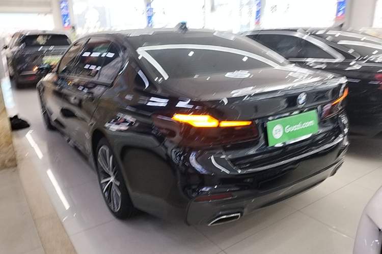 Used BMW 5 Series 2020 530Li Leading Model M Sport Package Rear Left 45 Deg