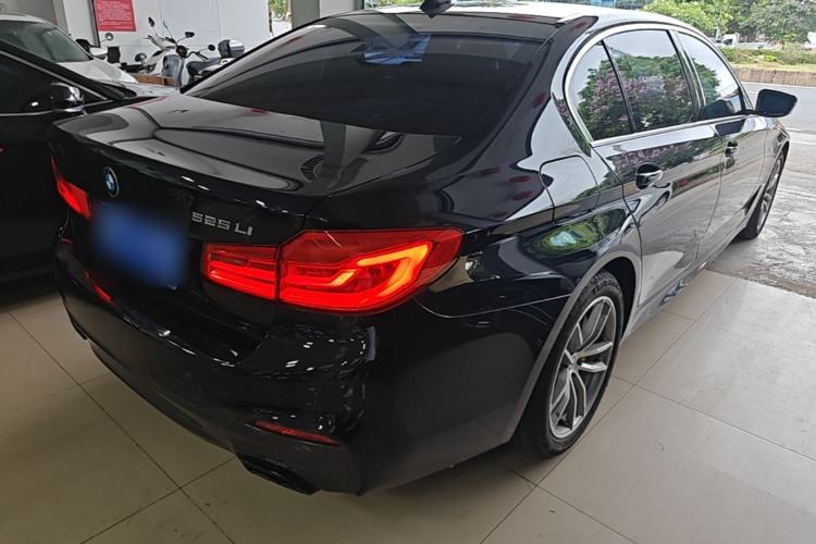 Used BMW 5 Series 2020 525Li M Sport Package Rear Right 45 Deg