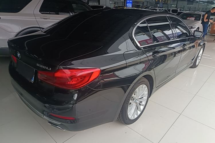 Used BMW 5 Series 2020 530Li Luxury Edition Premium Package Rear Right 45 Deg