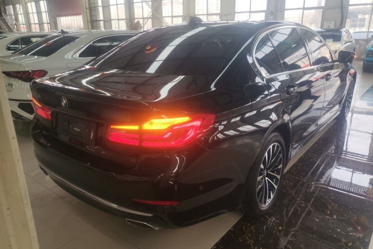 Used BMW 5 Series 2020 530Li xDrive Luxury Package Rear Right 45 Deg