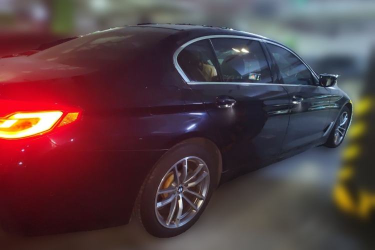 Used BMW 5 Series 2020 525Li M Sport Package Rear Right 45 Deg